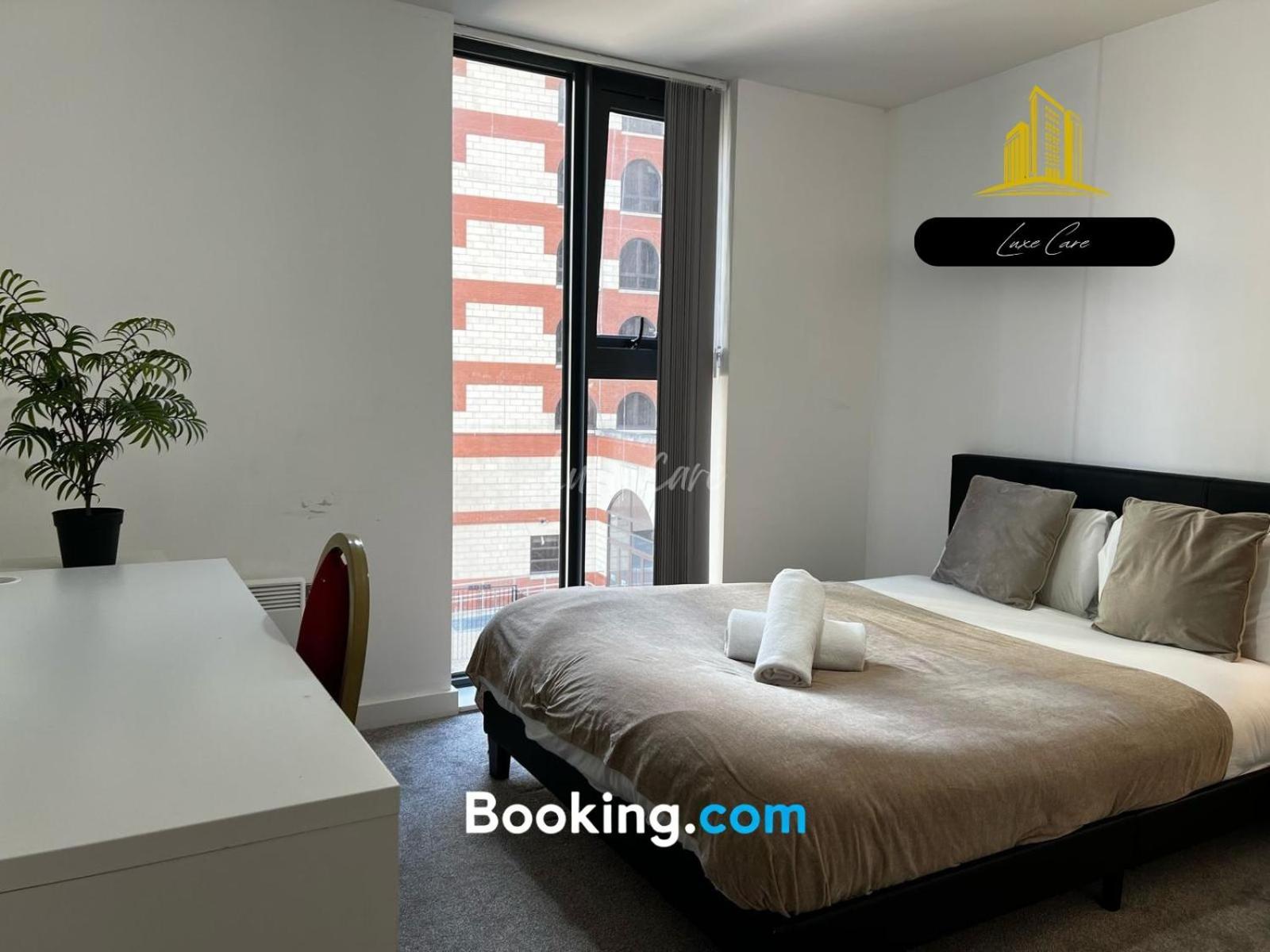 Last-Minute Specials L Book It Now L Sleeps Up To 4 L 2 Bed 2 Bath - Gym - Prime Birmingham Location L Jvt Short Lets Buitenkant foto