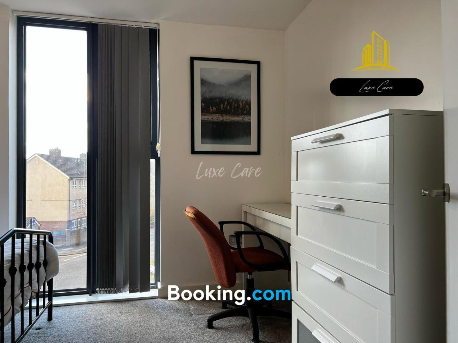 Last-Minute Specials L Book It Now L Sleeps Up To 4 L 2 Bed 2 Bath - Gym - Prime Birmingham Location L Jvt Short Lets Buitenkant foto